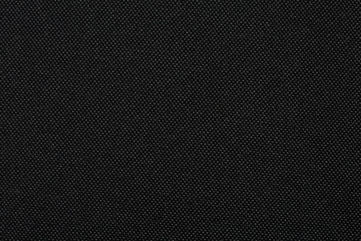 color-en-black-4